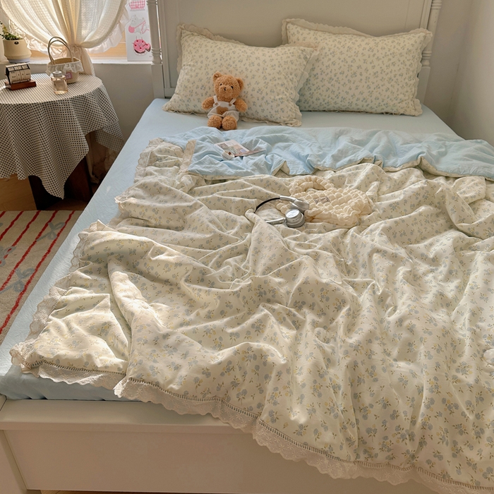 轻奢坊 2025新款漏空花边水洗棉夏被四件套 春意蓝
