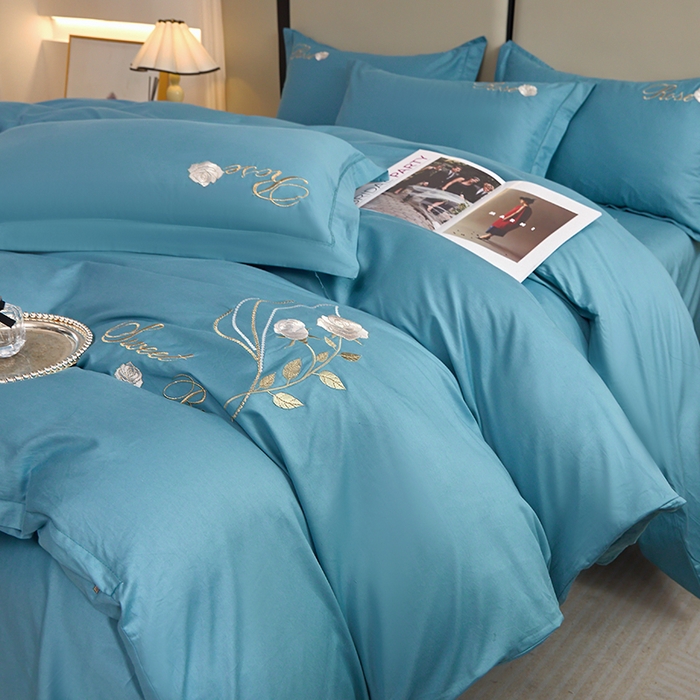 91家纺网 家纺一手货源 找家纺 晶缦家纺 2025新款纯棉喷气全棉13376刺绣四件套 梦境幽兰-湖蓝