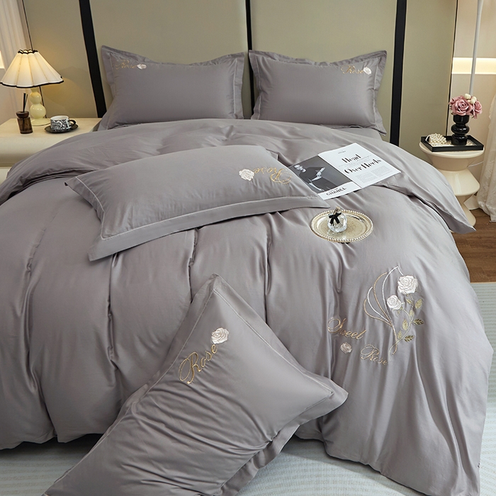 91家纺网 家纺一手货源 找家纺 晶缦家纺 2025新款纯棉喷气全棉13376刺绣四件套 梦境幽兰-高级灰