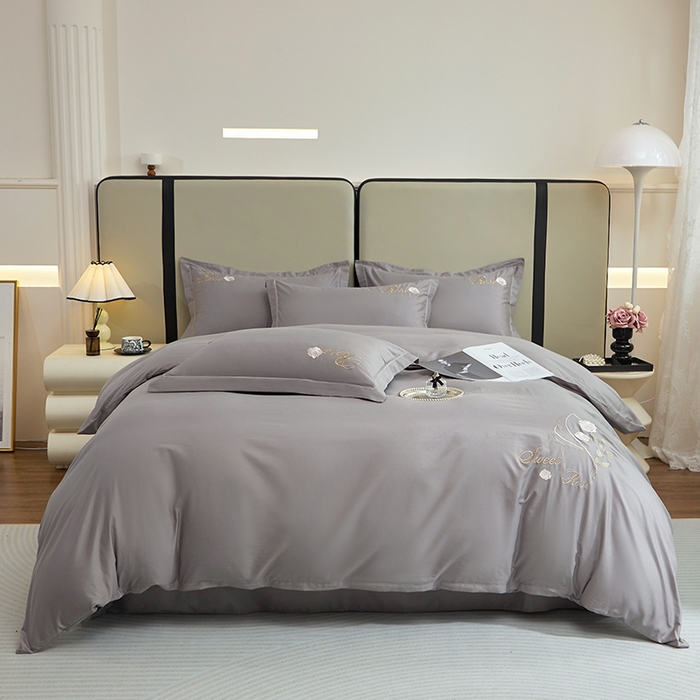 91家纺网 家纺一手货源 找家纺 晶缦家纺 2025新款纯棉喷气全棉13376刺绣四件套 梦境幽兰-高级灰