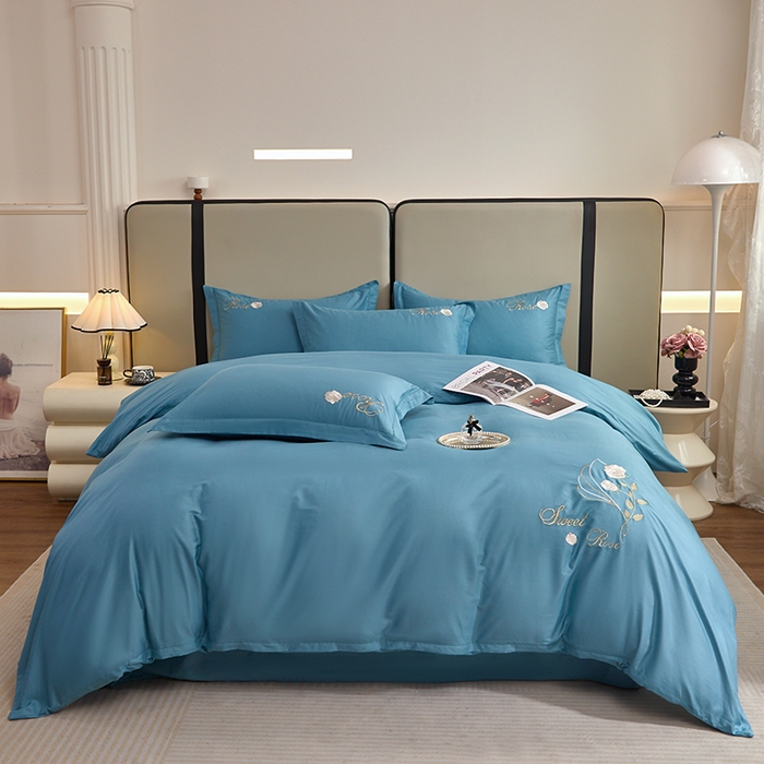 91家纺网 家纺一手货源 找家纺 晶缦家纺 2025新款纯棉喷气全棉13376刺绣四件套 梦境幽兰-湖蓝