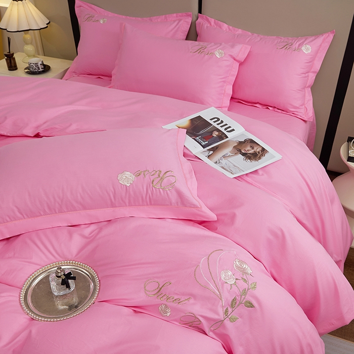 91家纺网 家纺一手货源 找家纺 晶缦家纺 2025新款纯棉喷气全棉13376刺绣四件套 梦境幽兰-甜蜜粉