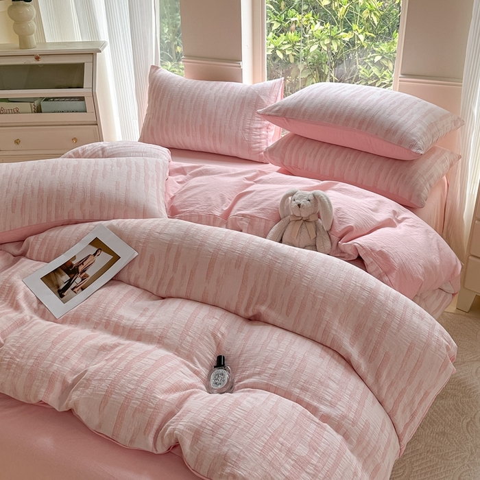 91家纺网 家纺一手货源 找家纺 （总）菡宝 2025新款a类母婴级全棉色织三层纱提花被套纯棉被罩四件套支持定做定制尺寸