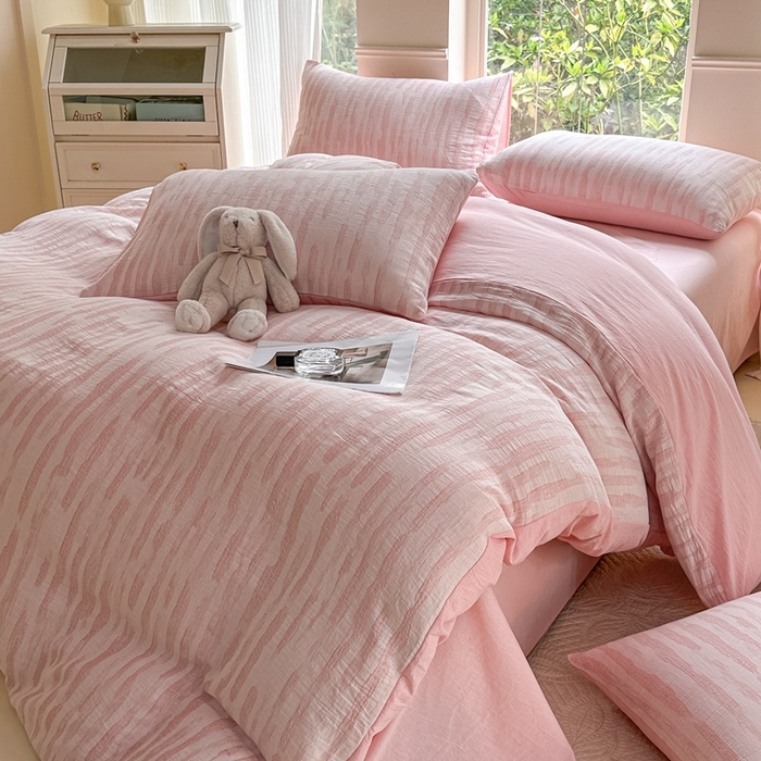 91家纺网 家纺一手货源 找家纺 （总）菡宝 2025新款a类母婴级全棉色织三层纱提花被套纯棉被罩四件套支持定做定制尺寸