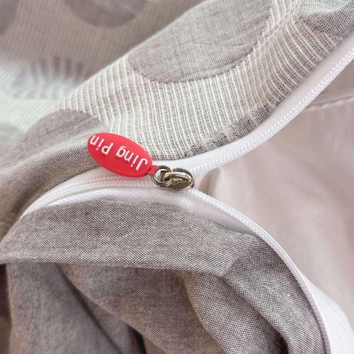 91家纺网 家纺一手货源 找家纺 菡宝 2025新款a类母婴级全棉色织三层纱提花被套纯棉被罩四件套支持定做定制尺寸 波点-灰