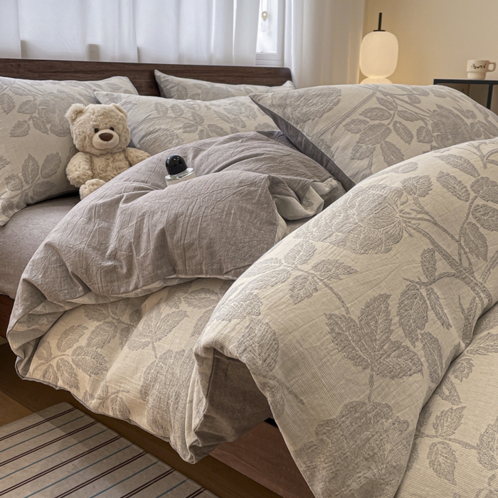 91家纺网 家纺一手货源 找家纺 菡宝 2025新款a类母婴级全棉色织三层纱提花被套纯棉被罩四件套支持定做定制尺寸 花想容-灰