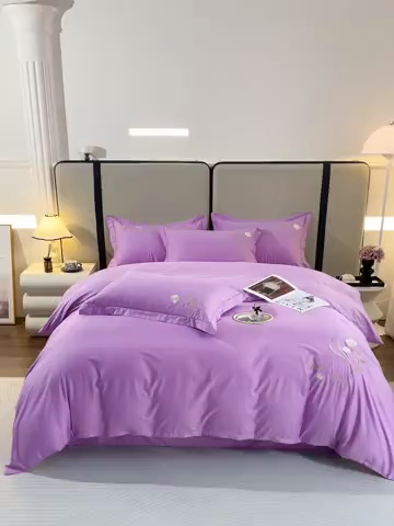 91家纺网 家纺一手货源 找家纺 晶缦家纺 2025新款纯棉喷气全棉13376刺绣四件套 梦境幽兰-优雅紫