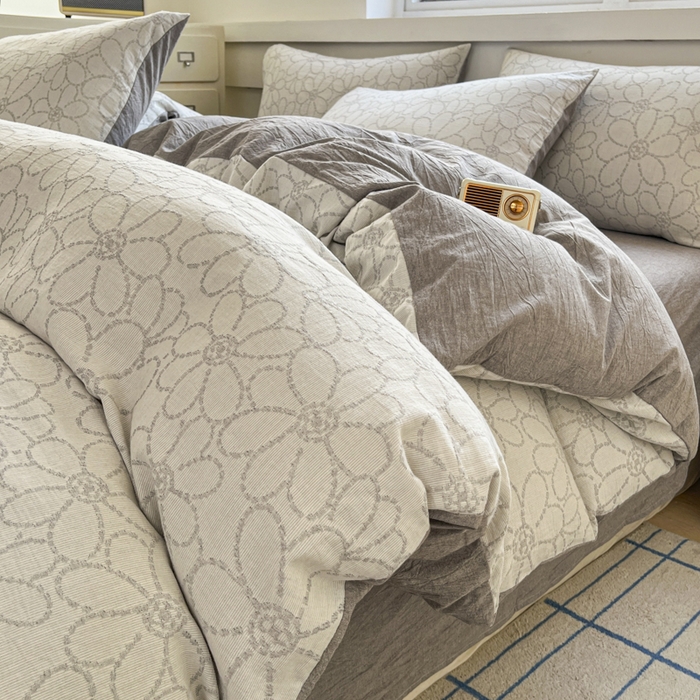 91家纺网 家纺一手货源 找家纺 菡宝 2025新款a类母婴级全棉色织三层纱提花被套纯棉被罩四件套支持定做定制尺寸 洛可可-灰