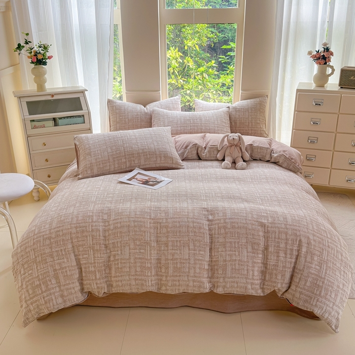 91家纺网 家纺一手货源 找家纺 菡宝 2025新款a类母婴级全棉色织三层纱提花被套纯棉被罩四件套支持定做定制尺寸 米亚-卡其