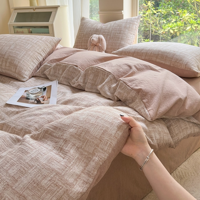 91家纺网 家纺一手货源 找家纺 菡宝 2025新款a类母婴级全棉色织三层纱提花被套纯棉被罩四件套支持定做定制尺寸 米亚-卡其