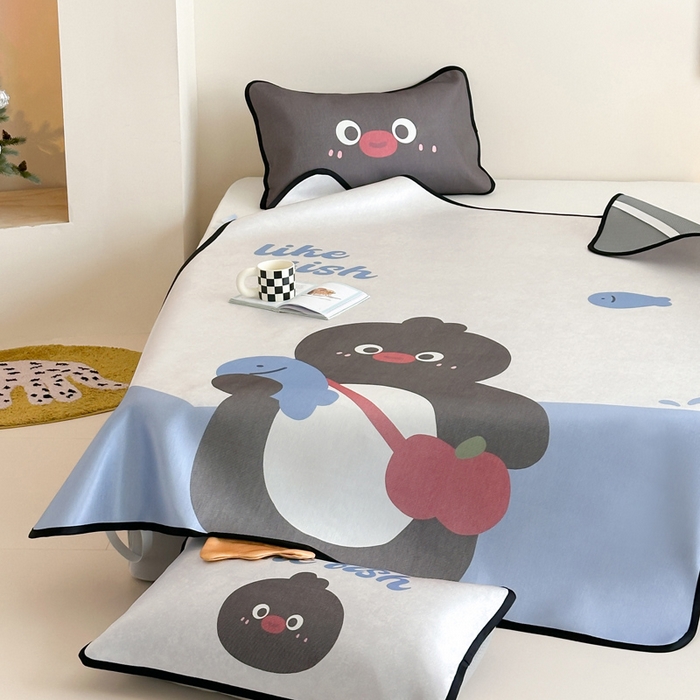 91家纺网 家纺一手货源 找家纺 澳萝拉 2025新款异形冰藤席数码印花系列席子凉席-风格二 企鹅波波（床席款）