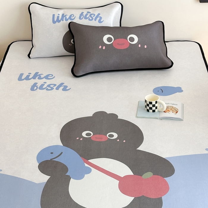 91家纺网 家纺一手货源 找家纺 澳萝拉 2025新款异形冰藤席数码印花系列席子凉席-风格二 企鹅波波（床席款）