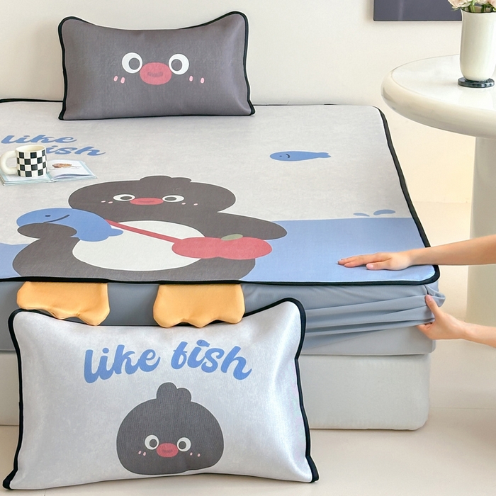 91家纺网 家纺一手货源 找家纺 澳萝拉 2025新款异形冰藤席数码印花系列席子凉席-风格二 企鹅波波（床笠款）