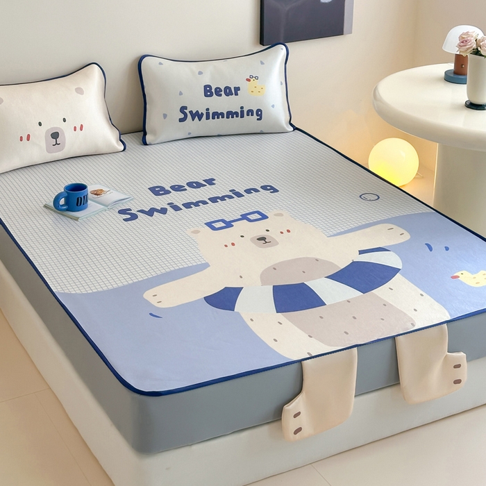 91家纺网 家纺一手货源 找家纺 澳萝拉 2025新款异形冰藤席数码印花系列席子凉席-风格二 熊熊乐园（床笠款）