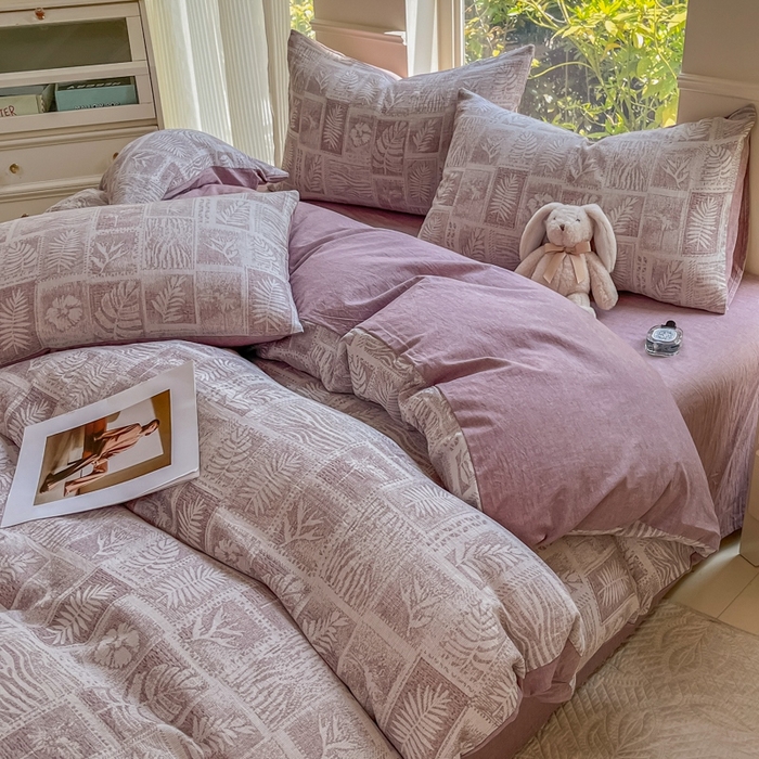 91家纺网 家纺一手货源 找家纺 菡宝 2025新款a类母婴级全棉色织三层纱提花被套纯棉被罩四件套支持定做定制尺寸 叶之美-紫