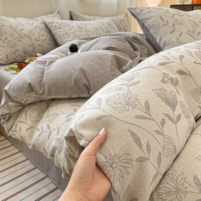 91家纺网 家纺一手货源 找家纺 菡宝 2025新款a类母婴级全棉色织三层纱提花被套纯棉被罩四件套支持定做定制尺寸 韵蝶-灰