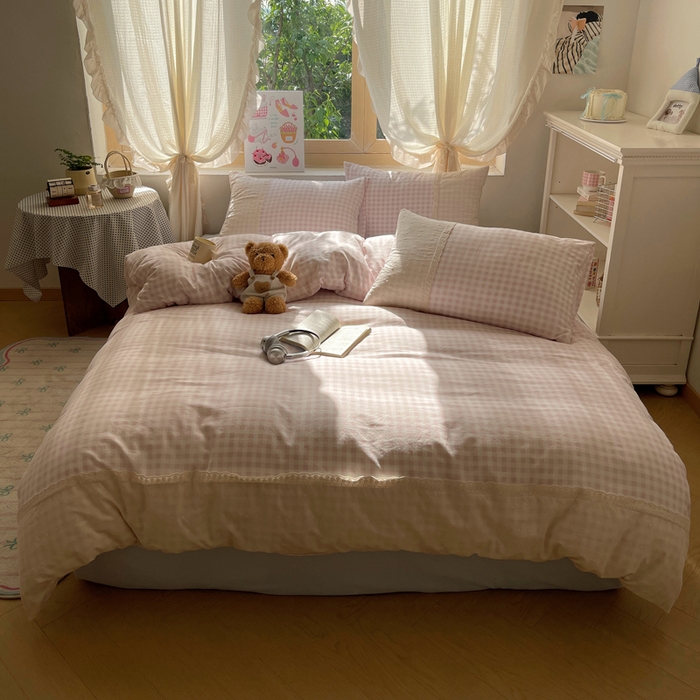 91家纺网 家纺一手货源 找家纺 桃心家居 2025新款云感水洗棉蕾丝花边四件套 水洗棉花边-蕾丝粉格蓝