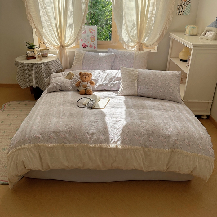 91家纺网 家纺一手货源 找家纺 桃心家居 2025新款云感水洗棉蕾丝花边四件套 水洗棉花边-蕾丝花境