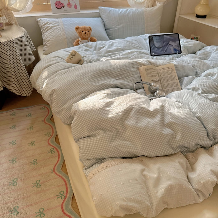 91家纺网 家纺一手货源 找家纺 桃心家居 2025新款云感水洗棉蕾丝花边四件套 水洗棉花边-蕾丝蓝格布丁