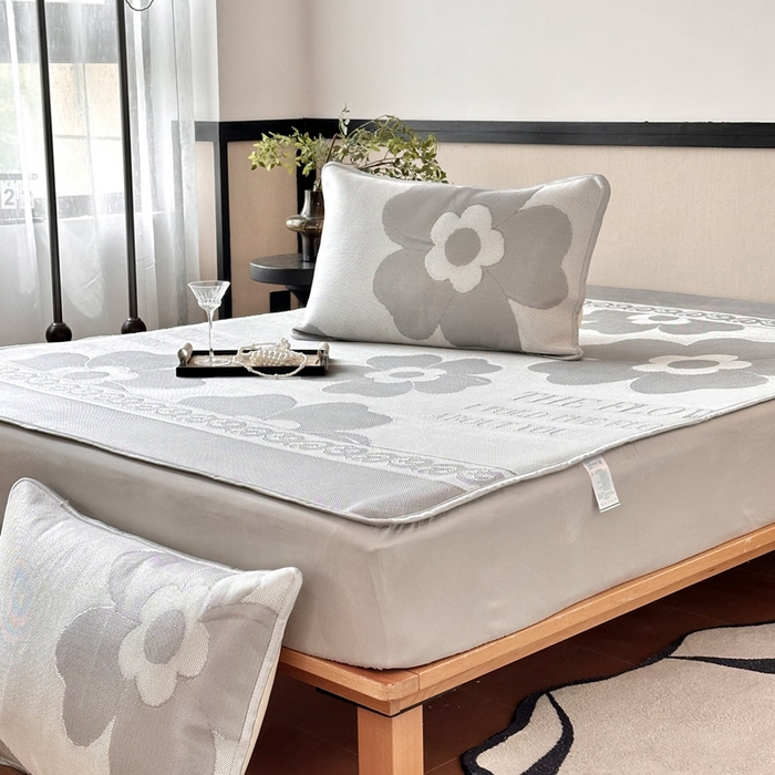 91家纺网 家纺一手货源 找家纺 乐居家纺 2025新款A类碳光抗菌凉感可水洗冰丝凉席席子床笠款 冰花-灰