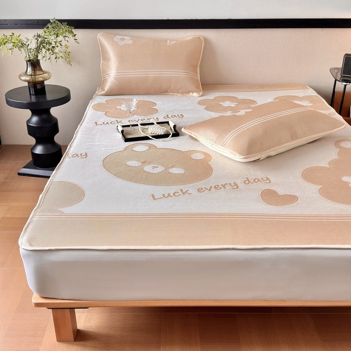 91家纺网 家纺一手货源 找家纺 乐居家纺 2025新款A类碳光抗菌凉感可水洗冰丝凉席席子床笠款 冰丝小熊-咖