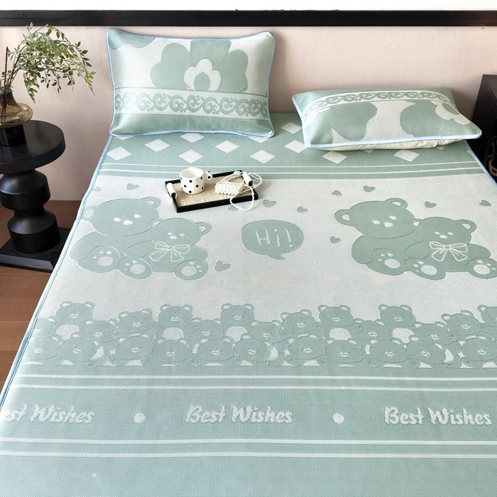 91家纺网 家纺一手货源 找家纺 乐居家纺 2025新款A类碳光抗菌凉感可水洗冰丝凉席席子床笠款 小熊伙伴-绿