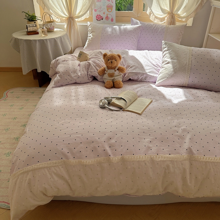 91家纺网 家纺一手货源 找家纺 桃心家居 2025新款云感水洗棉蕾丝花边四件套 水洗棉花边-蕾丝紫点奶昔