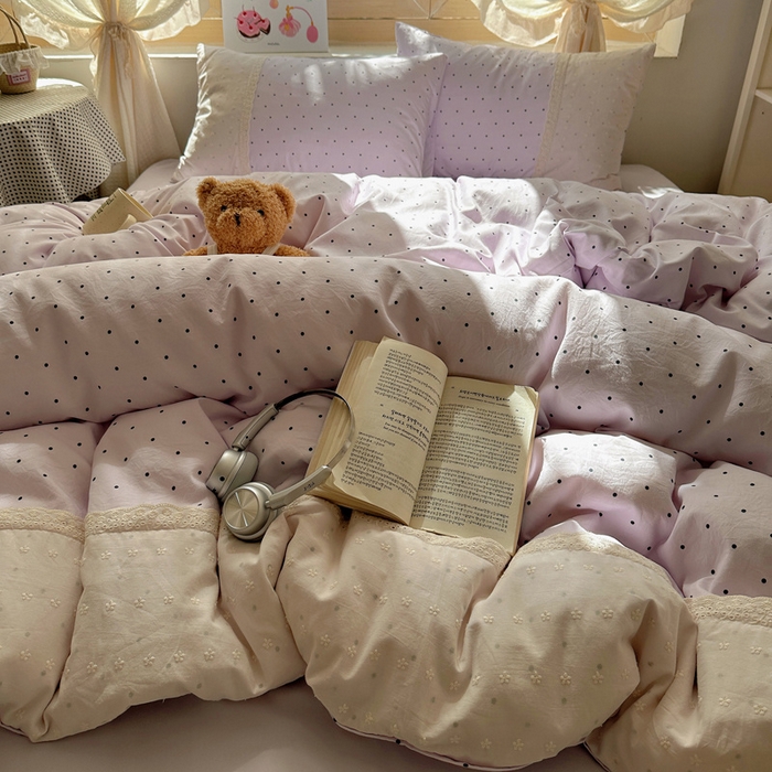 91家纺网 家纺一手货源 找家纺 桃心家居 2025新款云感水洗棉蕾丝花边四件套 水洗棉花边-蕾丝紫点奶昔