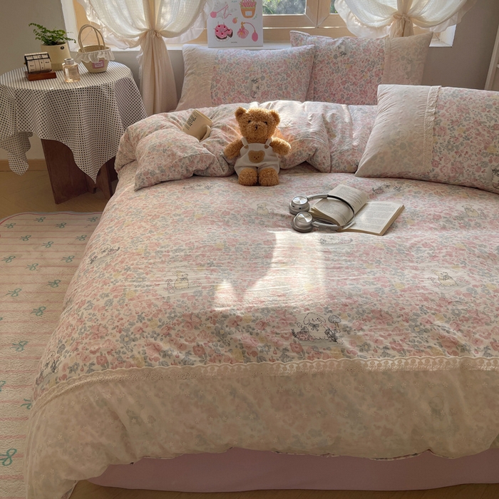 91家纺网 家纺一手货源 找家纺 桃心家居 2025新款云感水洗棉蕾丝花边四件套 水洗棉花边-蕾丝紫幽花兔