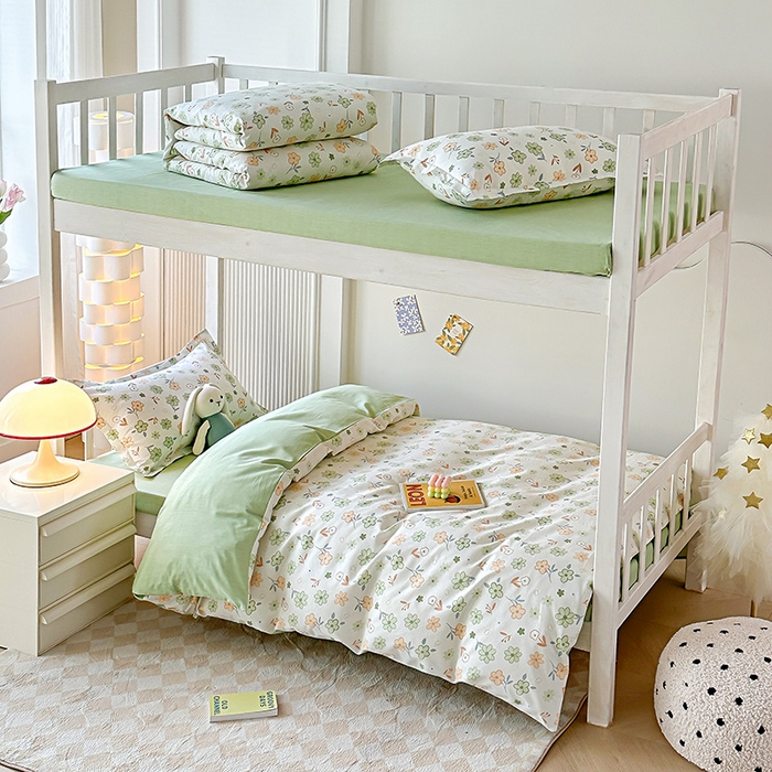 91家纺网 家纺一手货源 找家纺 鑫宇 2025全棉13372床单款印花学生三件套 花香暗里