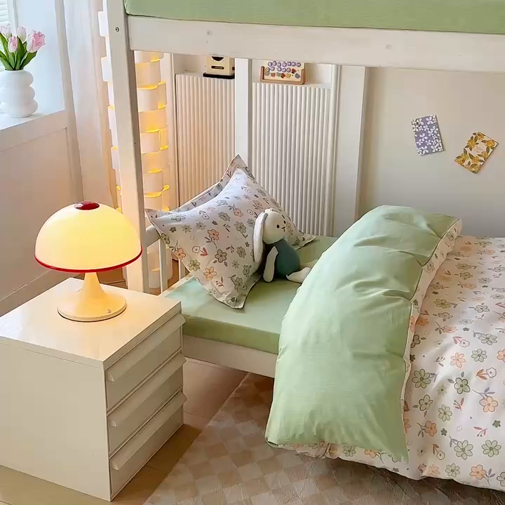 91家纺网 家纺一手货源 找家纺 鑫宇 2025全棉13372床单款印花学生三件套 花香暗里