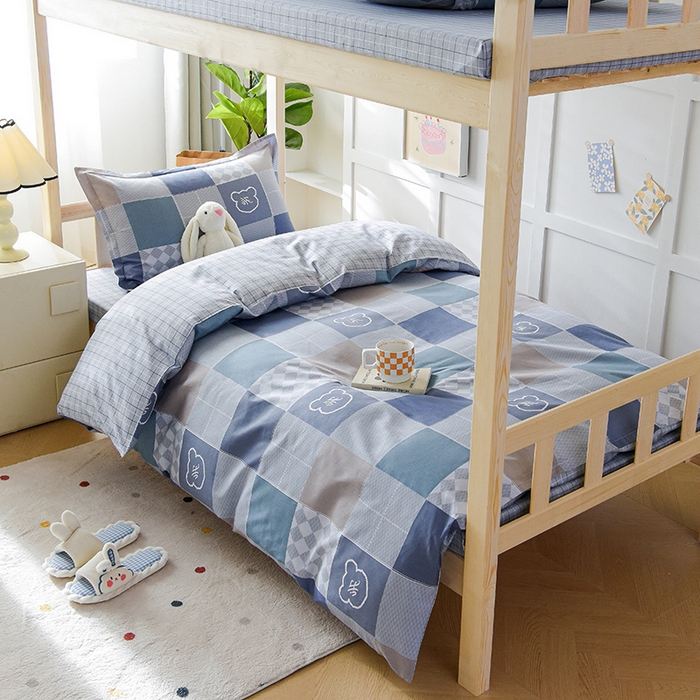 91家纺网 家纺一手货源 找家纺 鑫宇 2025全棉13372床单款印花学生三件套 邦尼熊-灰