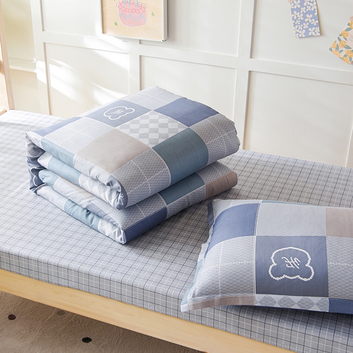 91家纺网 家纺一手货源 找家纺 鑫宇 2025全棉13372床单款印花学生三件套 邦尼熊-灰