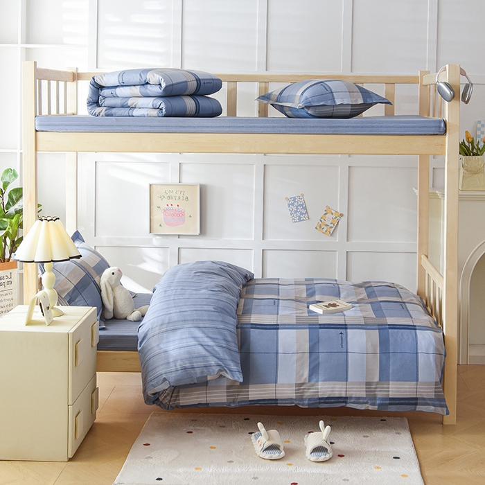 91家纺网 家纺一手货源 找家纺 鑫宇 2025全棉13372床单款印花学生三件套 米拉之城-灰