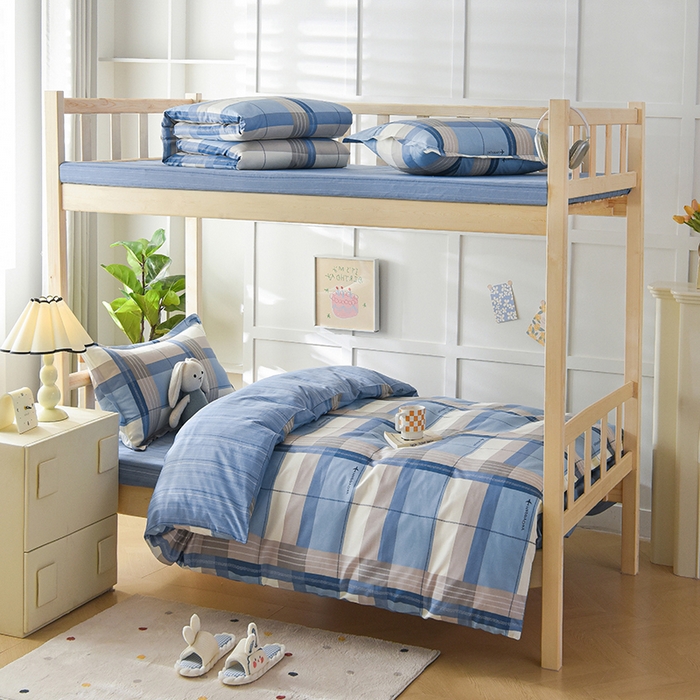 91家纺网 家纺一手货源 找家纺 鑫宇 2025全棉13372床单款印花学生三件套 米拉之城-蓝