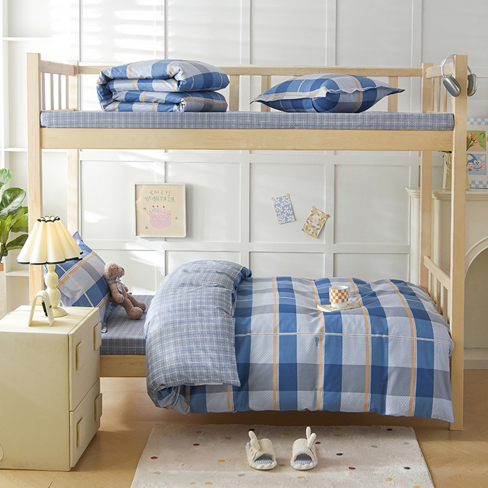 91家纺网 家纺一手货源 找家纺 鑫宇 2025全棉13372床单款印花学生三件套 夏曲-蓝