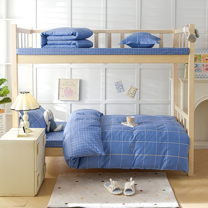 91家纺网 家纺一手货源 找家纺 鑫宇 2025全棉13372床单款印花学生三件套 新都时尚-蓝