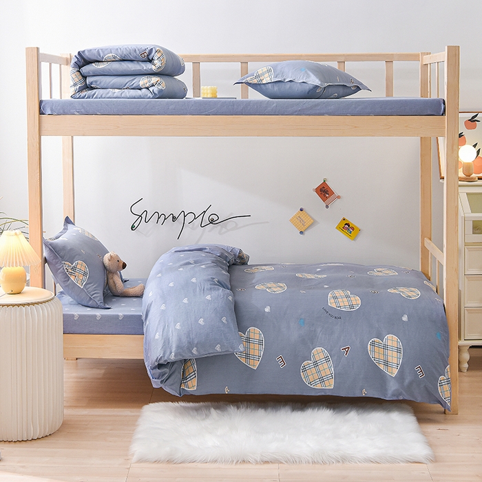 91家纺网 家纺一手货源 找家纺 鑫宇 2025全棉13372床单款印花学生三件套 爱心港湾-灰