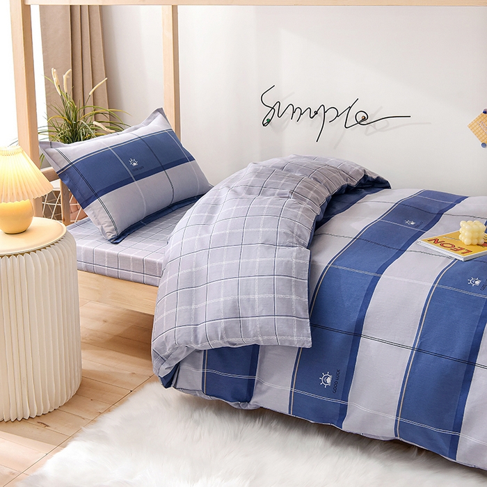 91家纺网 家纺一手货源 找家纺 鑫宇 2025全棉13372床单款印花学生三件套 好运时节-蓝