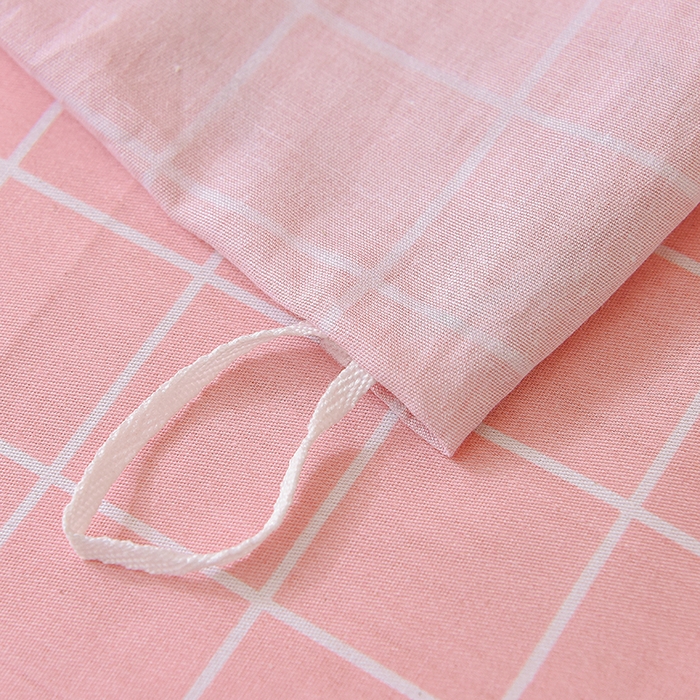 91家纺网 家纺一手货源 找家纺 鑫宇 2025全棉13372床单款印花学生三件套 花季盛典-粉