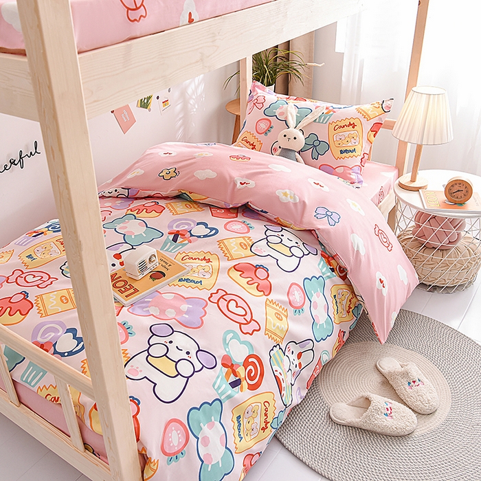 91家纺网 家纺一手货源 找家纺 鑫宇 2025全棉13372床单款印花学生三件套 快乐园-粉