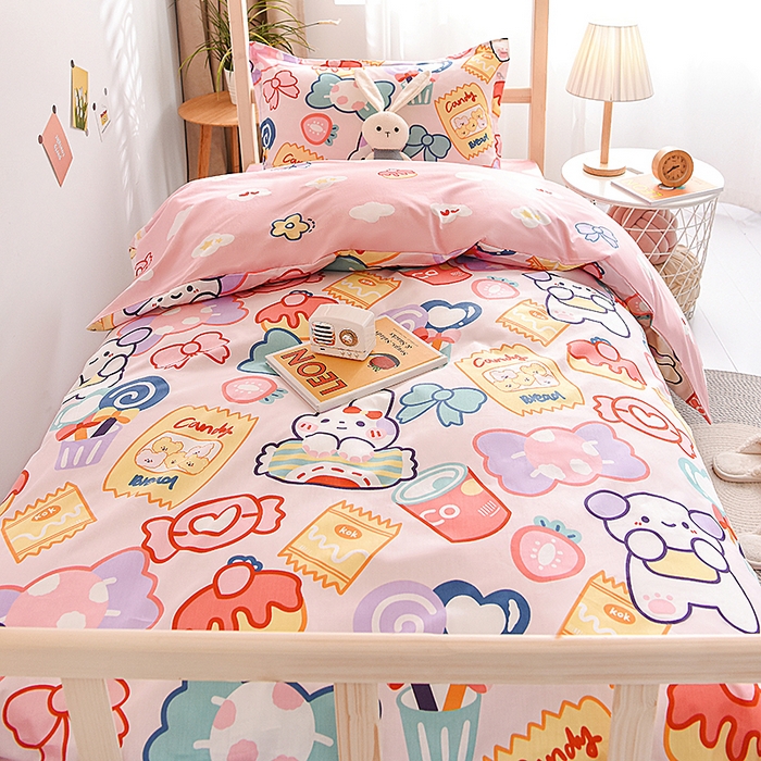 91家纺网 家纺一手货源 找家纺 鑫宇 2025全棉13372床单款印花学生三件套 快乐园-粉