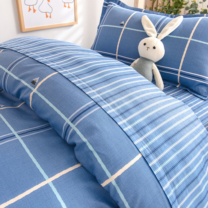 91家纺网 家纺一手货源 找家纺 鑫宇 2025全棉13372床单款印花学生三件套 密林格-蓝