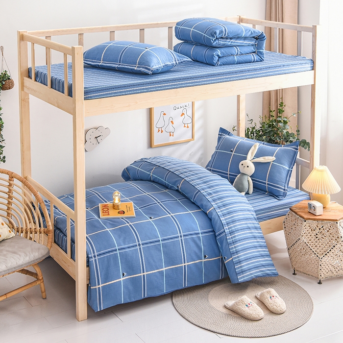 91家纺网 家纺一手货源 找家纺 鑫宇 2025全棉13372床单款印花学生三件套 密林格-蓝