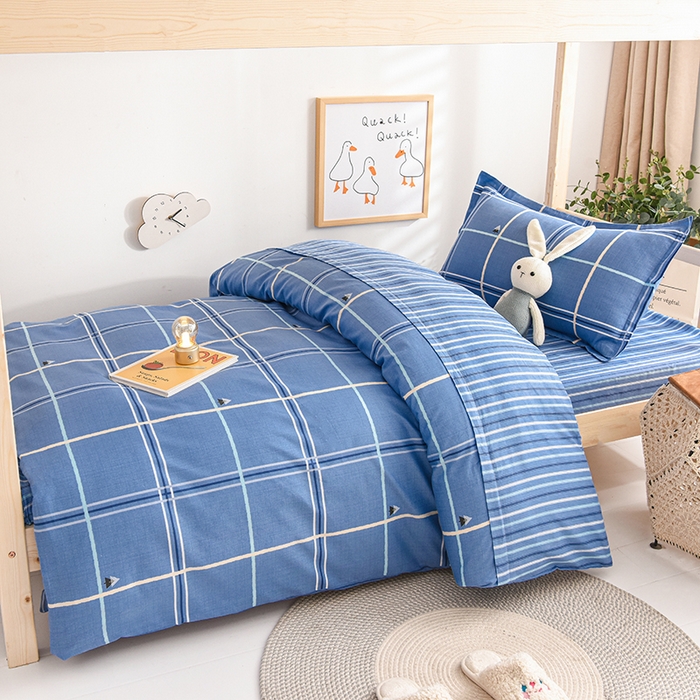 91家纺网 家纺一手货源 找家纺 鑫宇 2025全棉13372床单款印花学生三件套 密林格-蓝