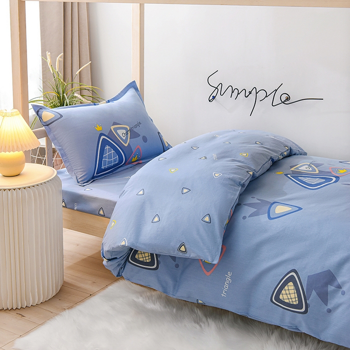 91家纺网 家纺一手货源 找家纺 鑫宇 2025全棉13372床单款印花学生三件套 趣味皇冠-蓝