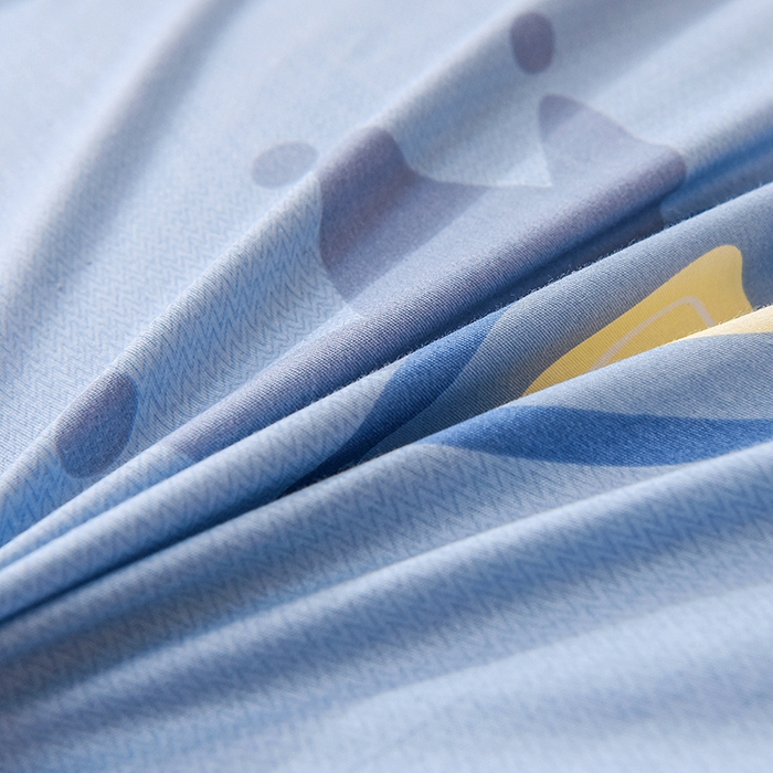 91家纺网 家纺一手货源 找家纺 鑫宇 2025全棉13372床单款印花学生三件套 趣味皇冠-蓝