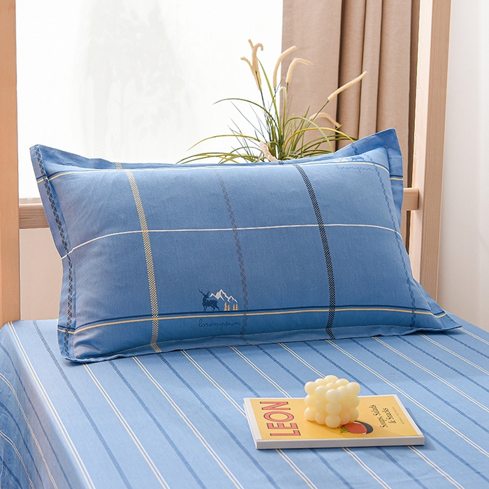 91家纺网 家纺一手货源 找家纺 鑫宇 2025全棉13372床单款印花学生三件套 神采旅途-蓝