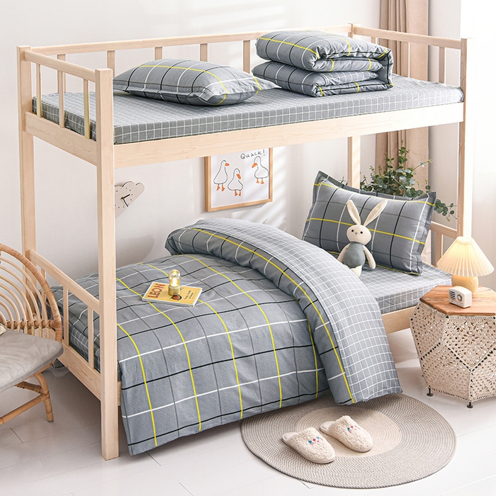 91家纺网 家纺一手货源 找家纺 鑫宇 2025全棉13372床单款印花学生三件套 时尚悦格-灰