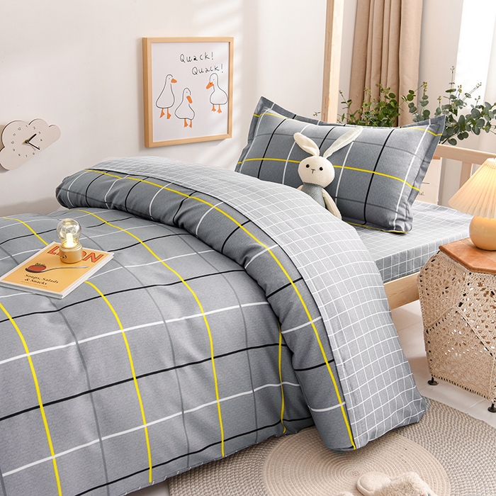 91家纺网 家纺一手货源 找家纺 鑫宇 2025全棉13372床单款印花学生三件套 时尚悦格-灰